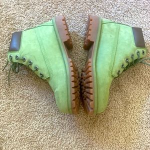 Woman’s pre-owned Timberland Boost